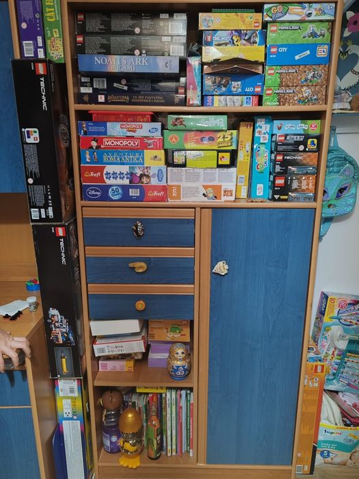 Mobila camera copii + gratuit birou fetita