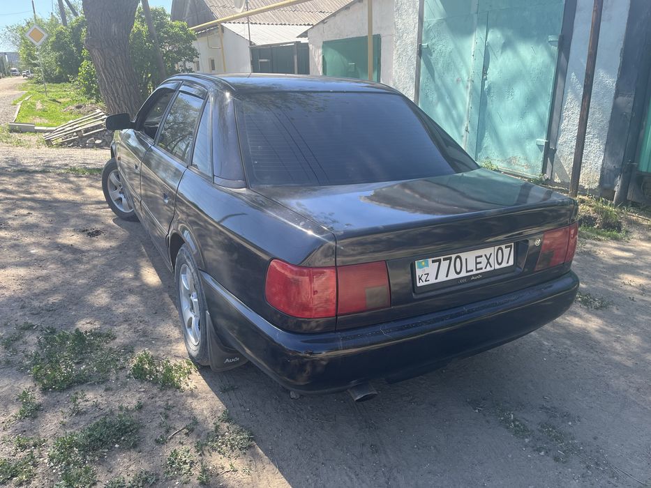 Продам Ауди А6 С4