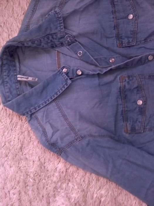 Rochie de blugi Stradivarius și bluza marime S