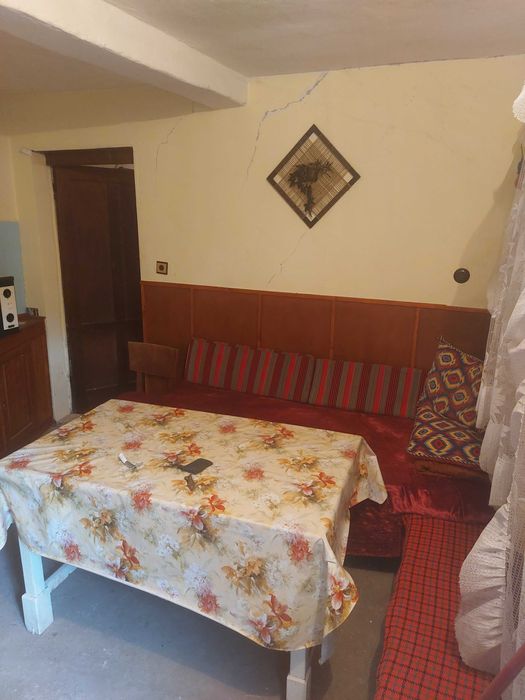 Продавам къща.Село-Караш