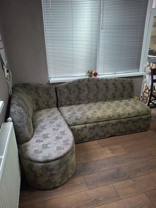 Кухненски ъгъл-разтегателен