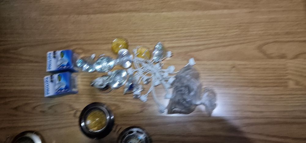 Spoturi incastrabile