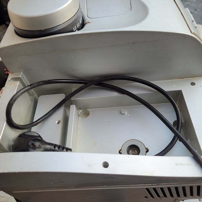 Кафемашини на части.