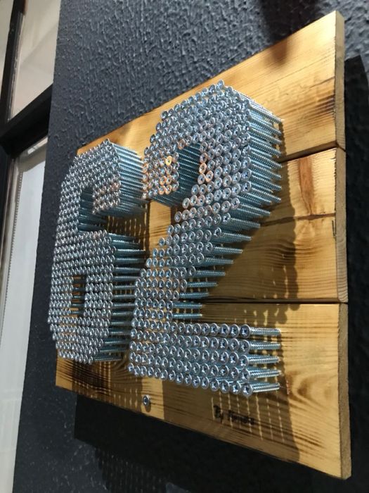 Таблички на двери, Панно