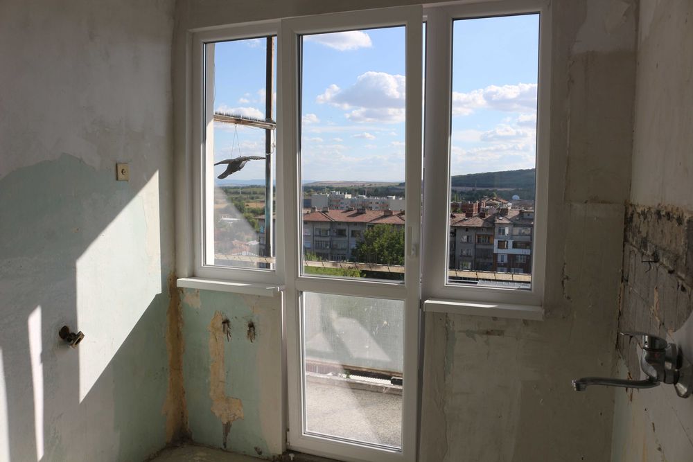 Светъл апартамент 72 м² в центъра на Полски Тръмбеш – южно изложение!