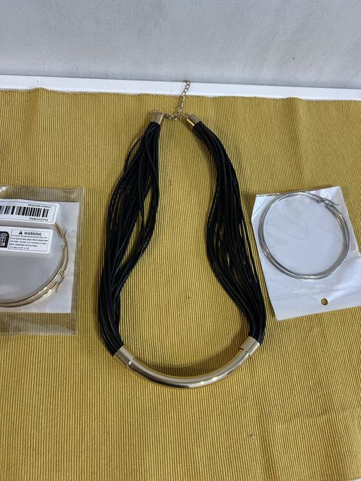 Ефектно и стилно Колие