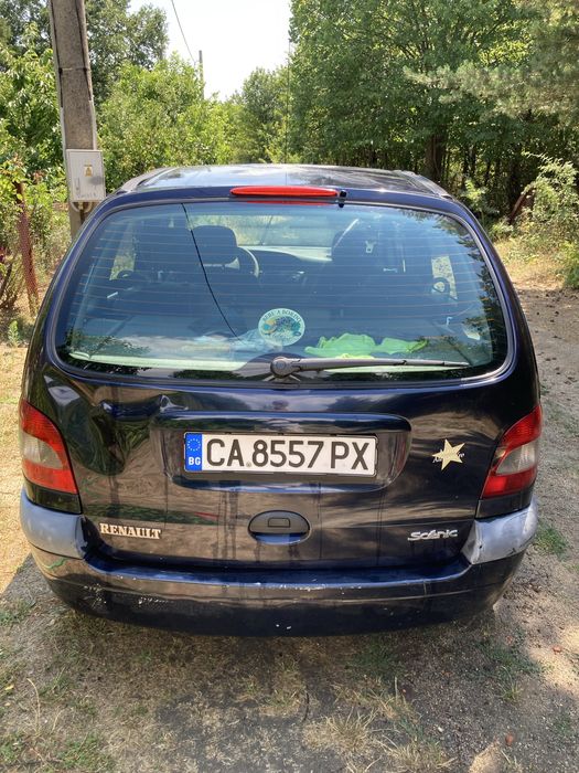 Продавам автомобил Renault Scenic