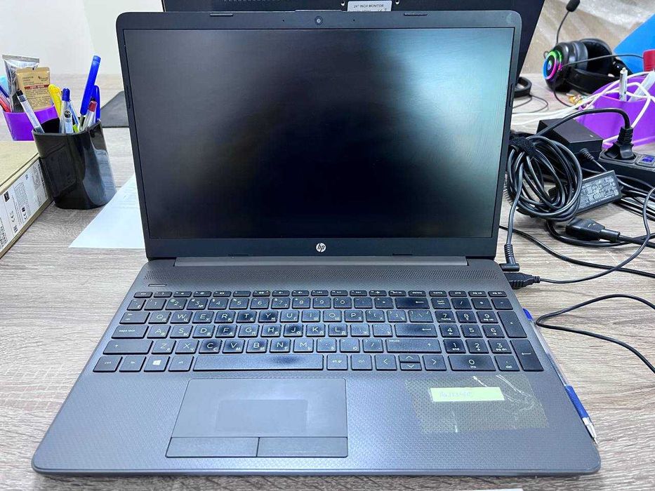 Ноутбук HP Ryzen 3/8GB/256ГБ SSD