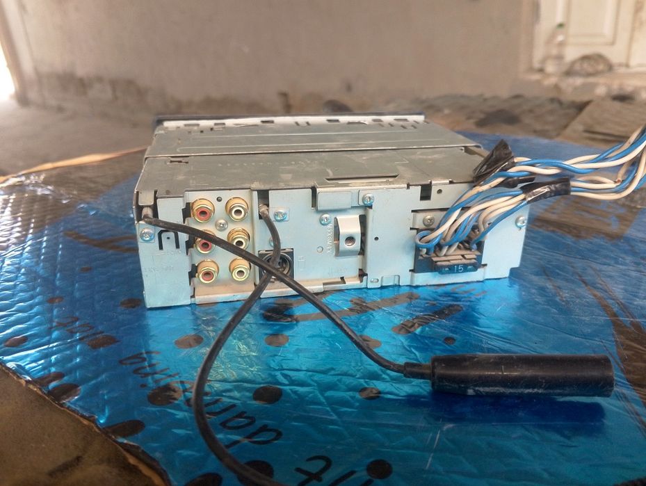 Magnitafon JVC KDJ-G821