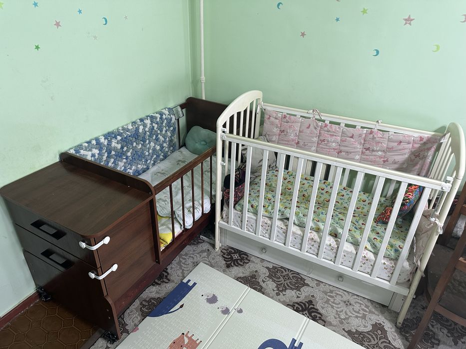 Коляска, детский стульчик для кормления, шезлонг, детская кроватка