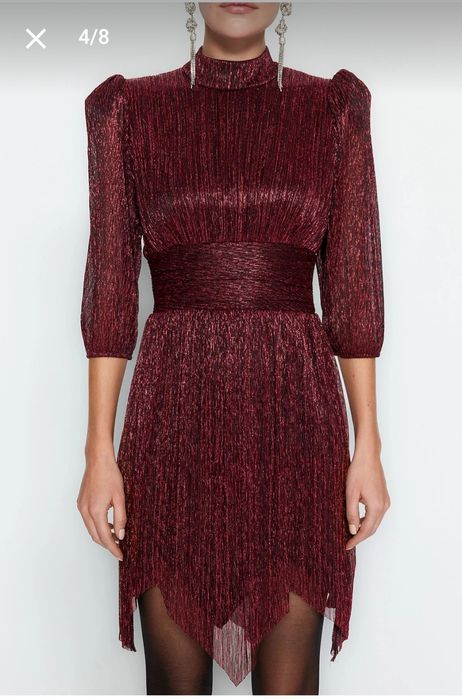 Страхотна рокля за повод