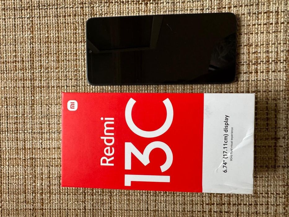 Продам Redmi 13c, 8/256 в отличном состоянии