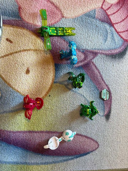 Бакуган играчки различни видове