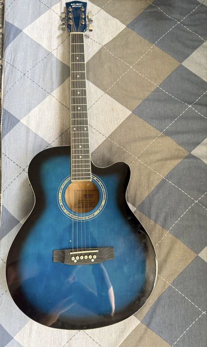 Gitara sotiladii