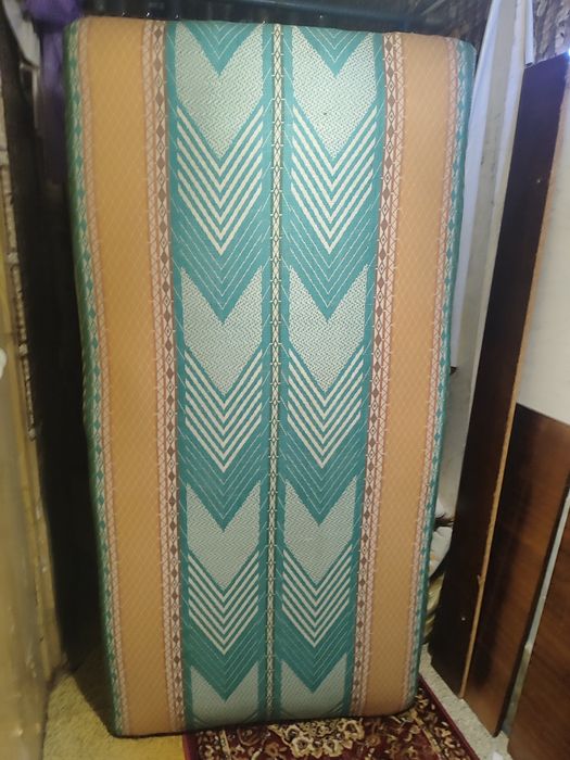 Кровать односпальная