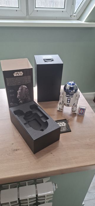 Робот R2-D2 sphero