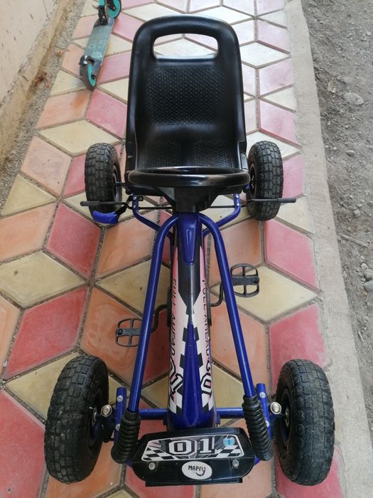Cart cu pedale copii.