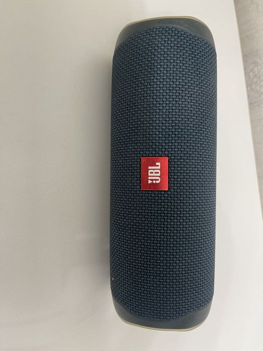 Продам колонку JBL