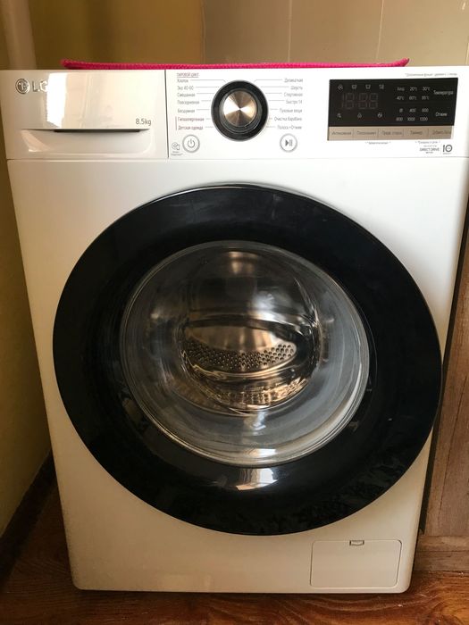 LG Kir yuvish moshinasi model F2V3GS6W holati yangi,8.5kg kiyim sigadi