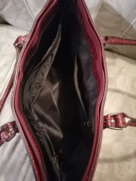 Дамска чанта - бордо