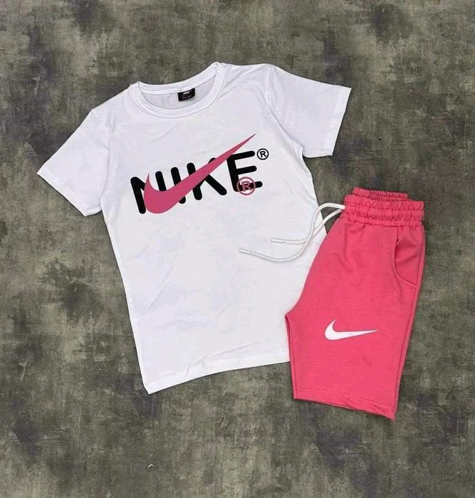 Детски комплект 
Памук и ликра
6 г, 7г, 8г, 9г