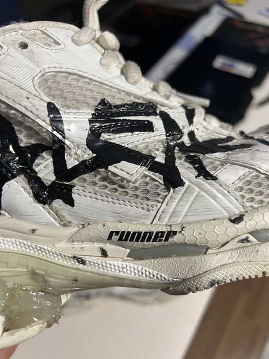 Balenciaga runner
