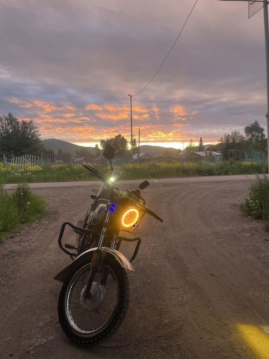 Мотоцикл 150 куб