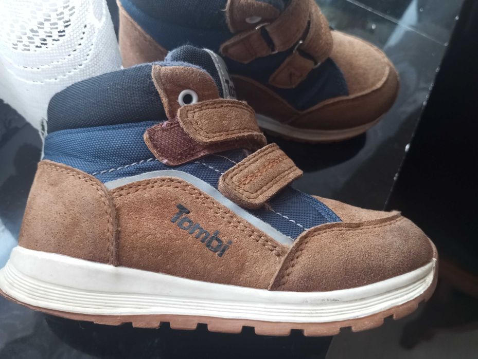 Утеплённые ботинки, демисезонные, размер 25. На 2-3 года.