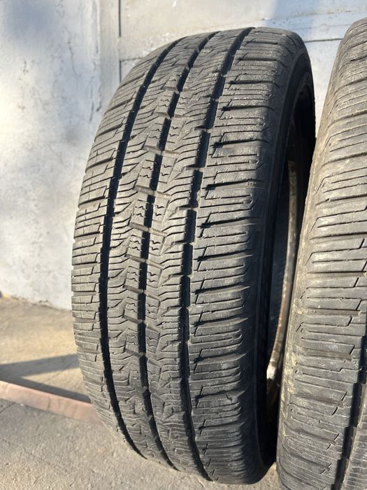 2 бр. гуми за бус 195/60/16C Continental DOT 3921 6,5 mm