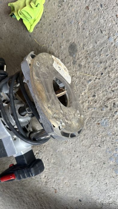 Фрезер вертикальный CROWN CT11001