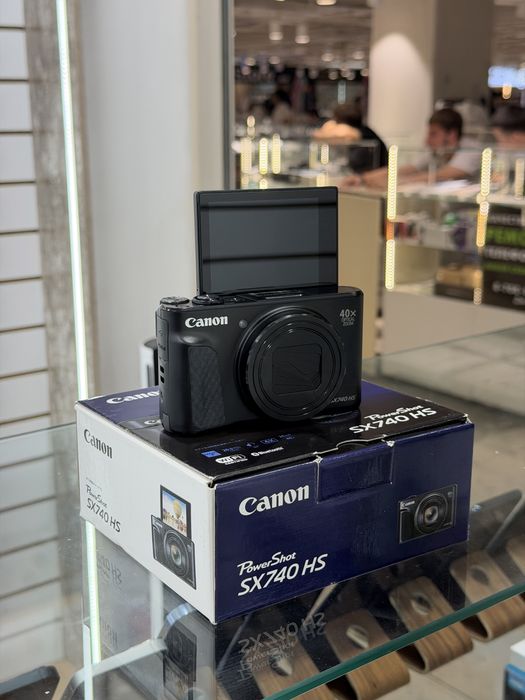 Продам Canon SX740 HS