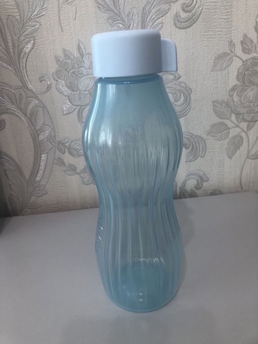 Бутылка Tupperware для заморозки 880 мл