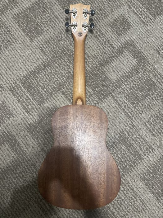 укулеле Flight