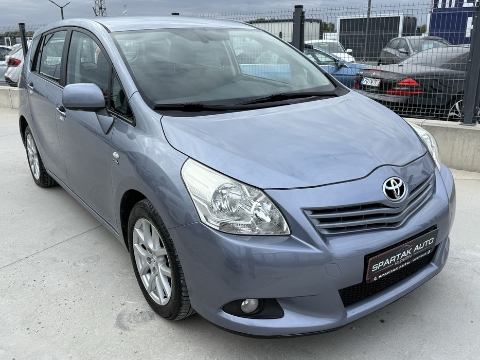 Toyota Verso 2.2DCAT* 2010г* АВТОМАТИК* ТОП СЪСТОЯНИЕ*
