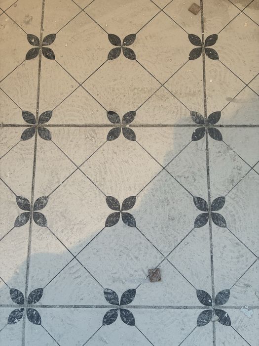 Плитка напольная