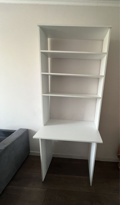 Компьютерный стол с полками новый