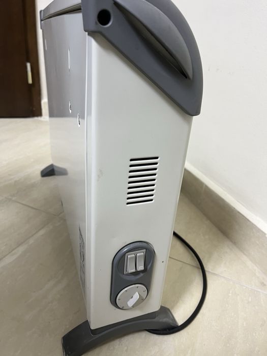 Конвектор Delonghi 2000