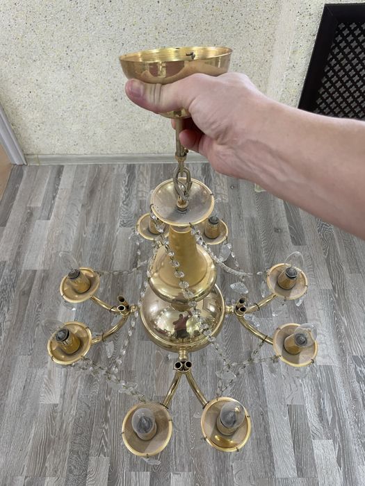 Люстра для гостиной