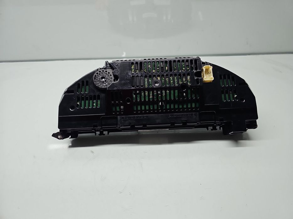 Ceas bord Mercedes Clasa C (W204) [Fabr 2007-2014] A2044400111
