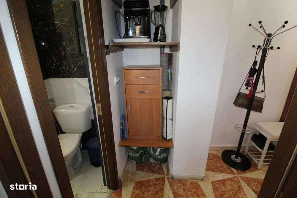 Vând apartament 2 camere în Hunedoara,  Micro1-Hotel Rusca, 51mp...