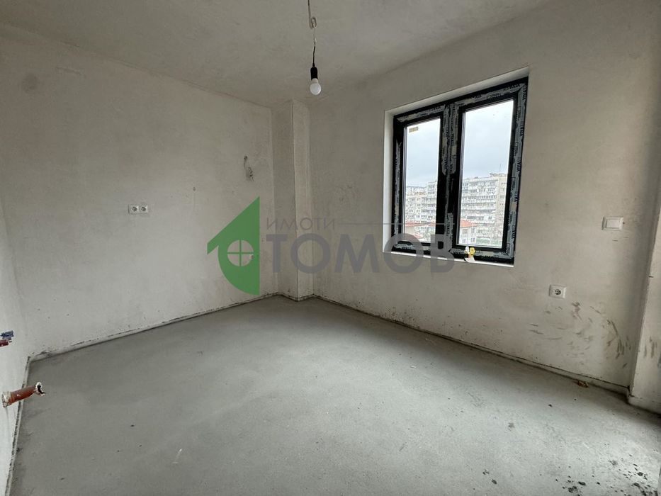 Продава се Тристаен апартамент в Шумен, 5-ти полк - 97 кв.м за 1294 €/кв.м - Снимка #2