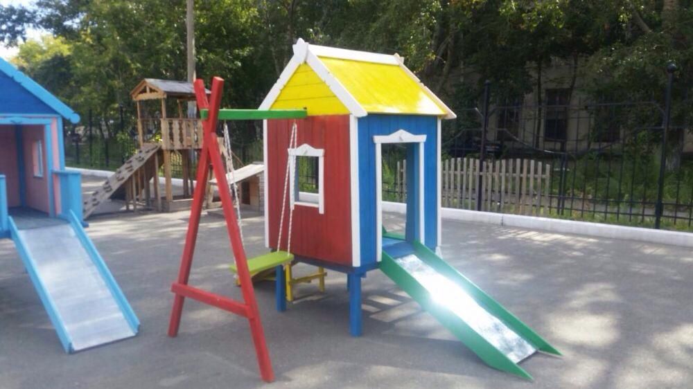 Детские домики из дерева