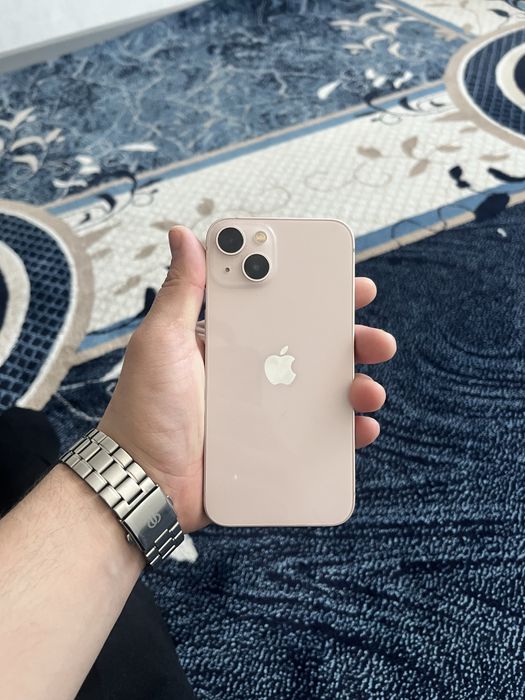 Продам Iphone 13