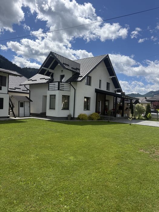 Casa spatioasa cu gradina si anexa situata intr-o zona linistita
