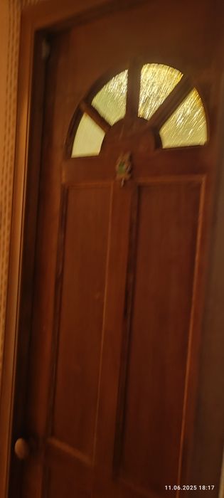 Двери деревянные