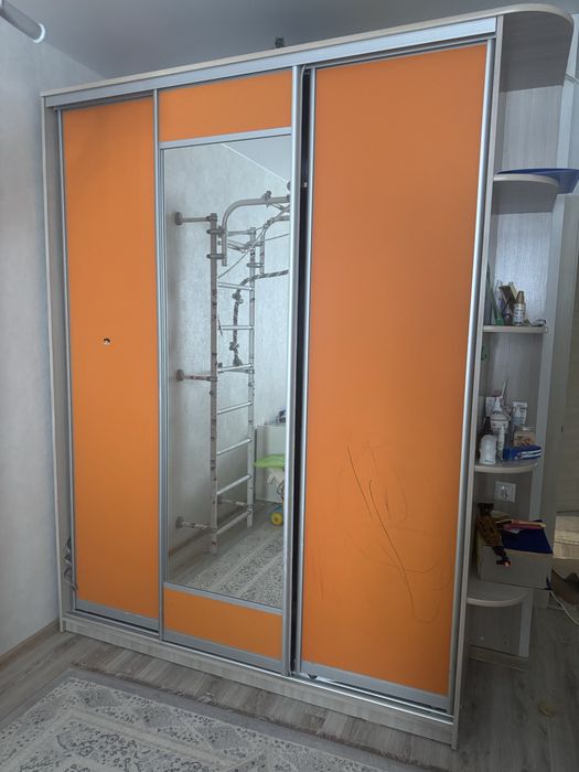 Продам шкаф, кровать 85*190 , стол