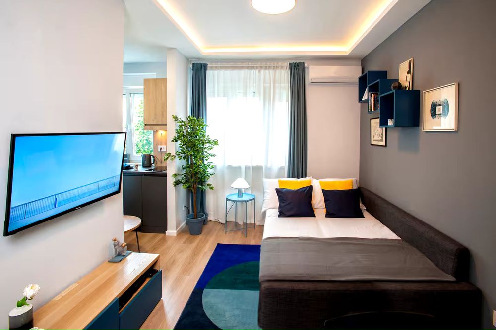 Дава се под наем Едностаен апартамент в София, Витоша - 40 кв.м за 397.8 € - Снимка #1