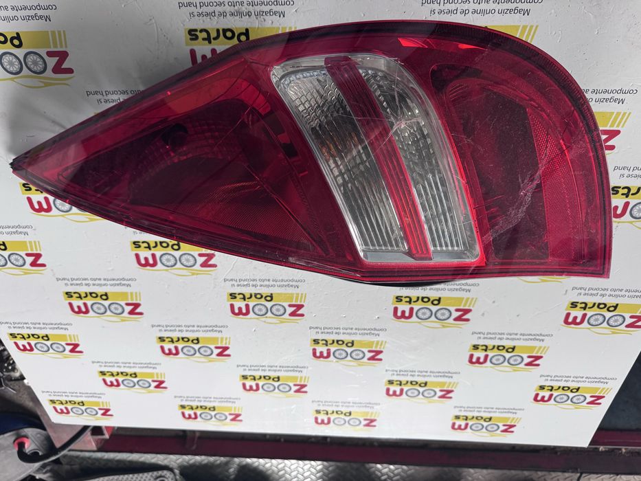 Lampa stop spate dreapta Hyundai i30 hatcback 2007-2012