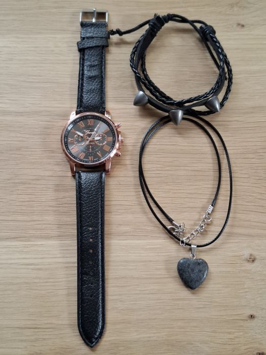 Страхотен  Дамски подаръчен Комплект .