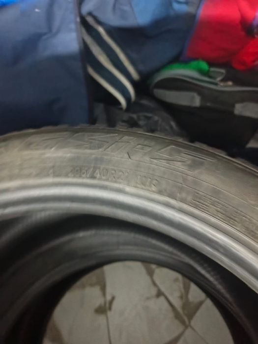 Продам 3 шины фирмы TOYO